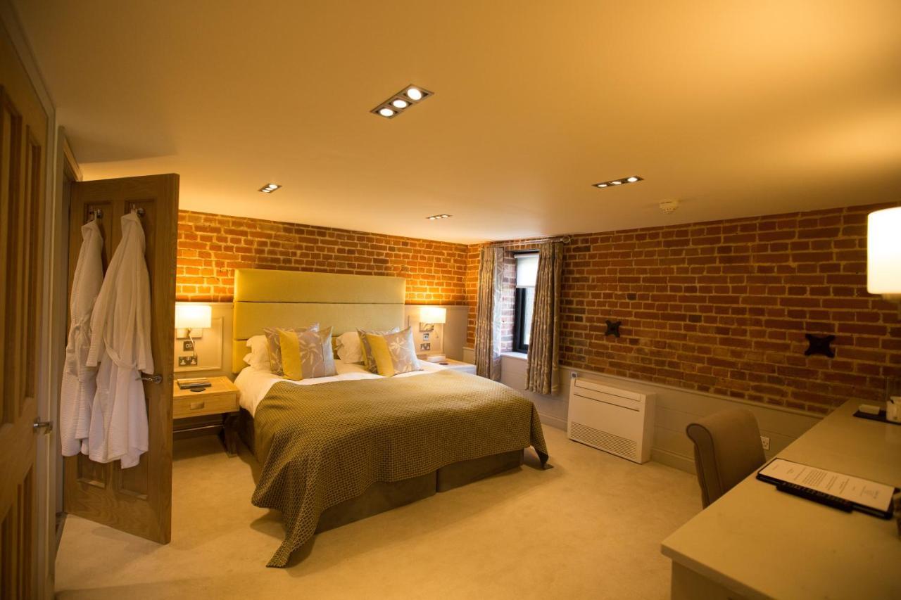 Channels Retreat Chelmsford Ngoại thất bức ảnh